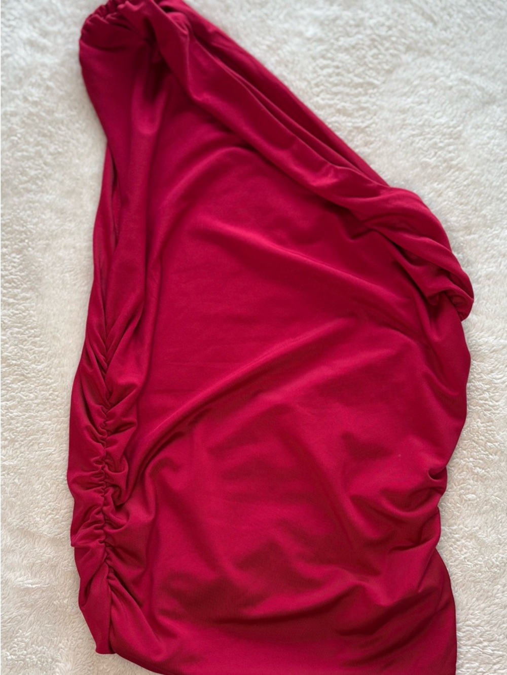 One-Shoulder red Ruched Top - Picture 2 of 3